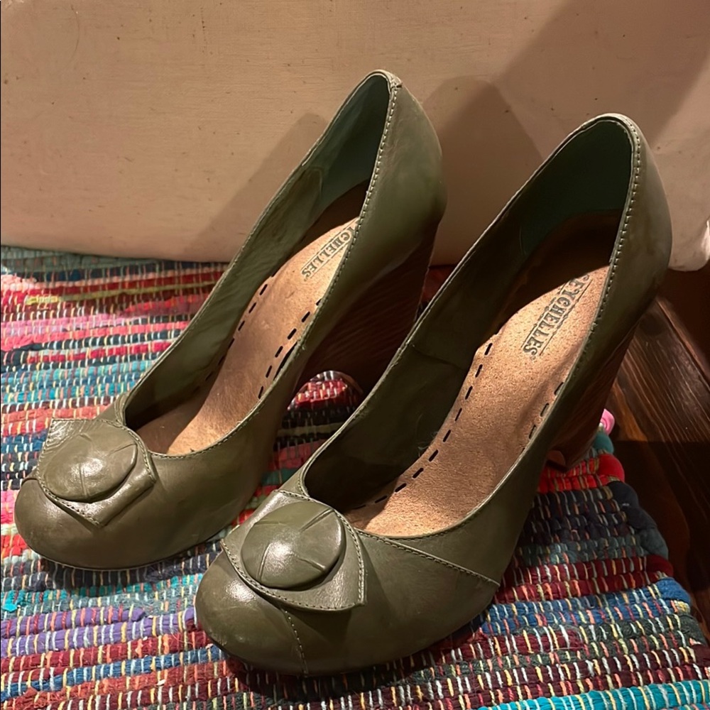 Seychelles Green Women's Shoes